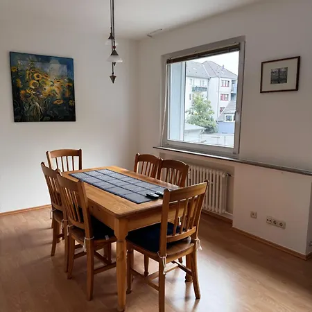 Grosse Verkehrsguenstig Im Zentrum Duisburgs 公寓 杜伊斯堡